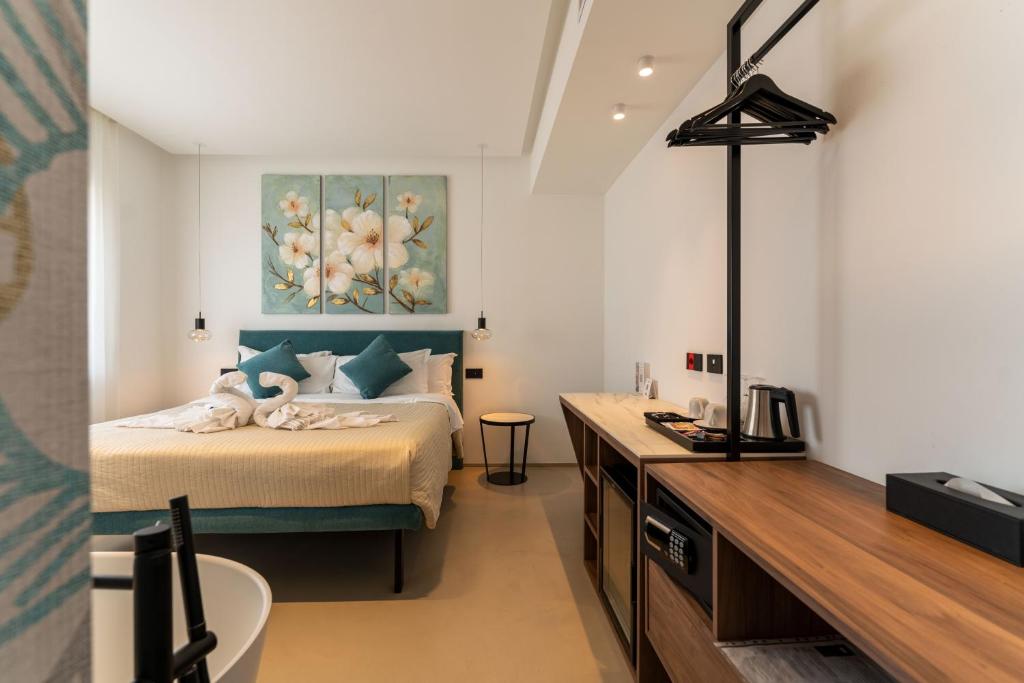 B&B Le Suites di Costanza - 16