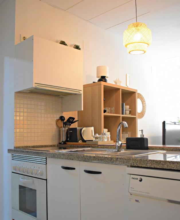 Kuchyňa alebo kuchynka v ubytovaní Precioso apartamento en el centro de Málaga