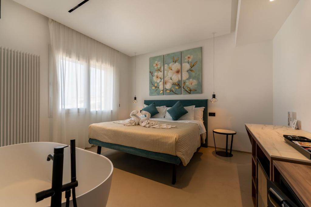 B&B Le Suites di Costanza - 12