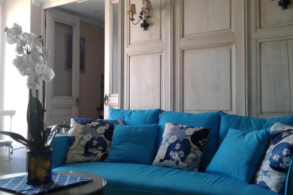 Posedenie v ubytovaní Perla nel blu villa affacciata sul mare