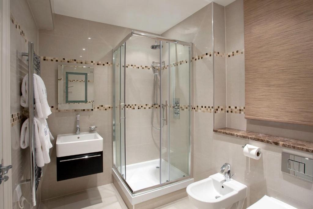 Arlington House Apartments - 