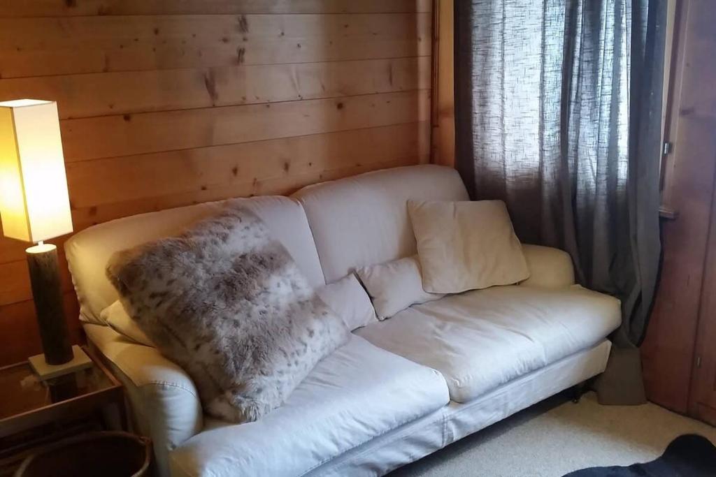 Posezení v ubytování Cosy authentic Chalet in Gsteig bei Gstaad