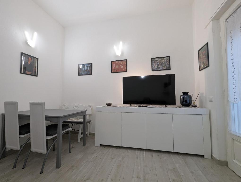 TV a/nebo společenská místnost v ubytování Il Centro
