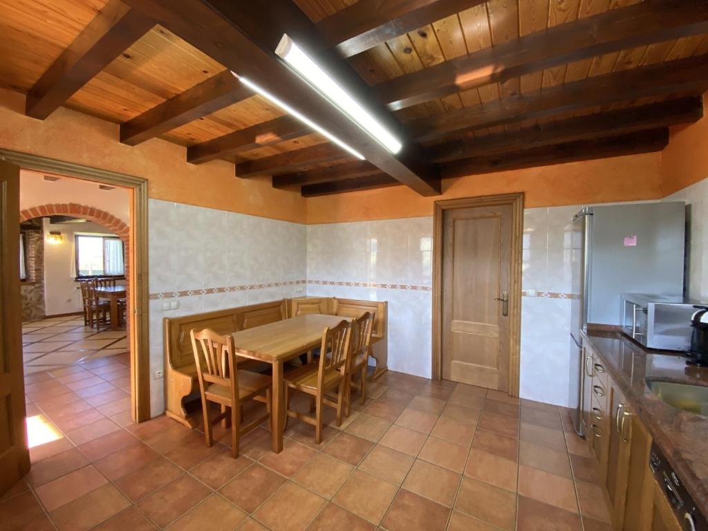 Kuchyň nebo kuchyňský kout v ubytování La Torre de Llames Arriondas