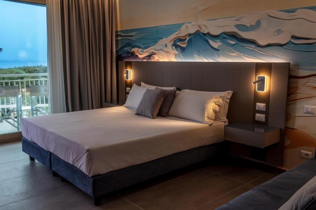 Riviera Del Sole Hotel Resort Spa - Deluxe Double Or Twin Room