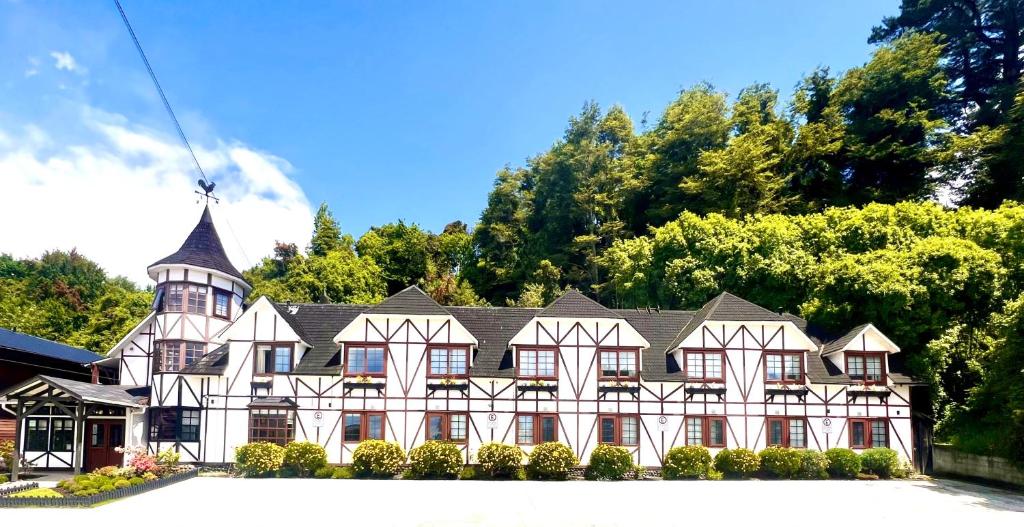 Hotel Frutillar - Housity