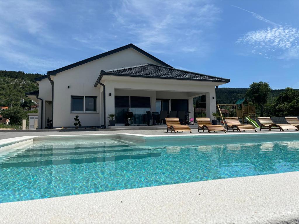 Πισίνα στο ή κοντά στο Villa Rest for the soul