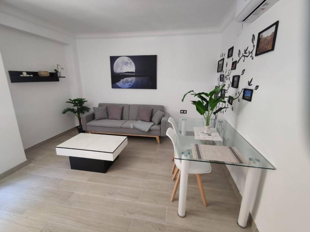 Posezení v ubytování Apartamento con Jacuzzi El Rincón de Ayud