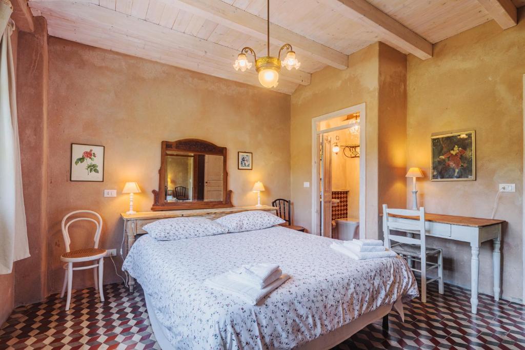 Agriturismo di Charme e Ristorante Stallato Il Filo di Paglia - Junior Suite With Garden View