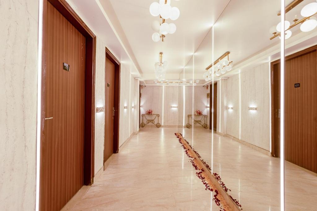 Fotografie z fotogalerie ubytování Aadat Hotel Subhash Chowk Gurgaon v destinaci Gurgáon