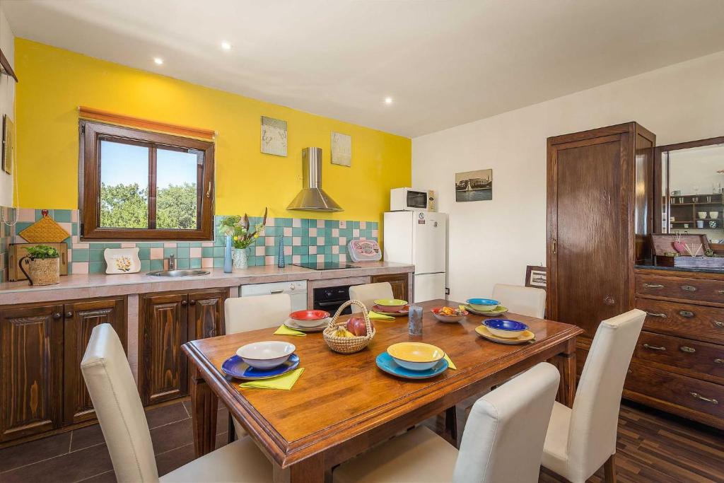 Kuchyň nebo kuchyňský kout v ubytování Holiday Home Pina