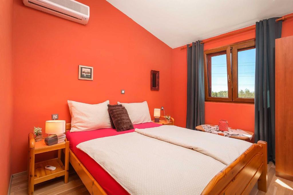 Postel nebo postele na pokoji v ubytování Holiday Home Pina