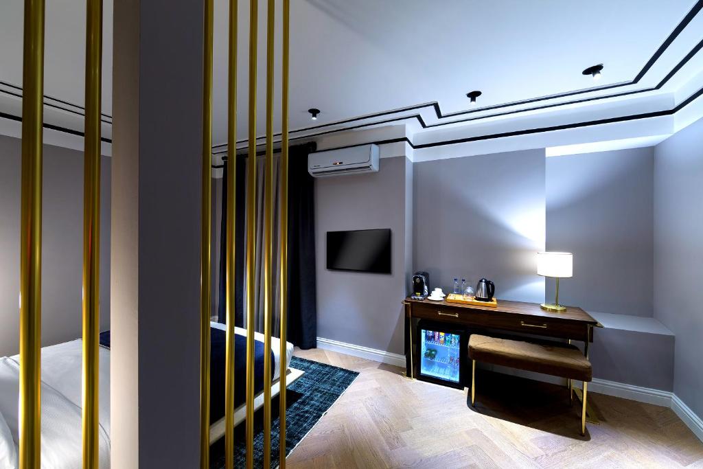 Walton Hotels Galata - 4