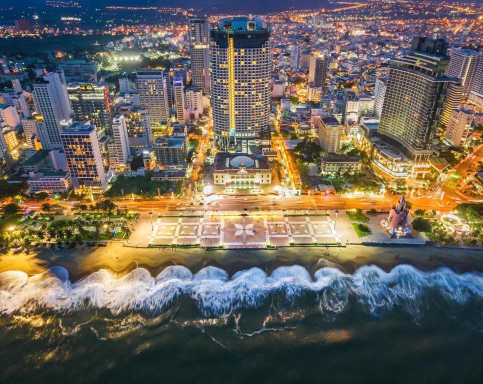 Gallery image of Panorama Seaview Luxury Stay Skyline by HC Group in Nha Trang