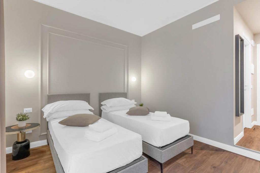 Torriani Suites Foresteria Lombarda - Resim 14