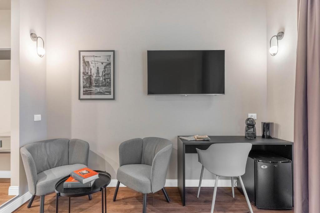 Torriani Suites Foresteria Lombarda - Resim 15