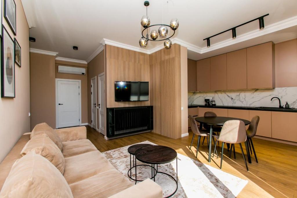 Luxury penthouse in city center, Chişinău (updated prices 2026) - City Center Luxury Penthouse With Resort-Style Living