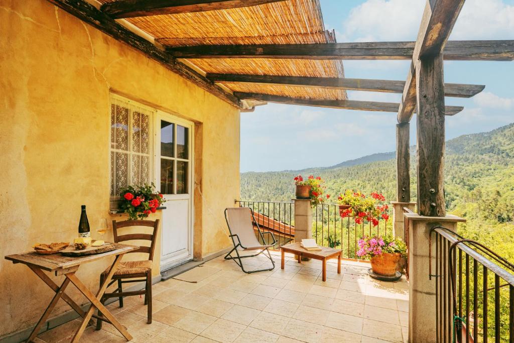 Agriturismo di Charme e Ristorante Stallato Il Filo di Paglia - Double Room With Mountain View