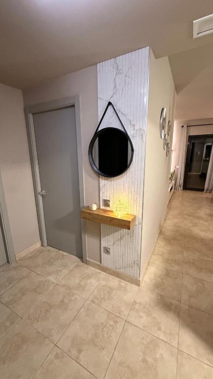 Televízia a/alebo spoločenská miestnosť v ubytovaní Apartamento Al-Alba Golf Resort Valle del Este Vera