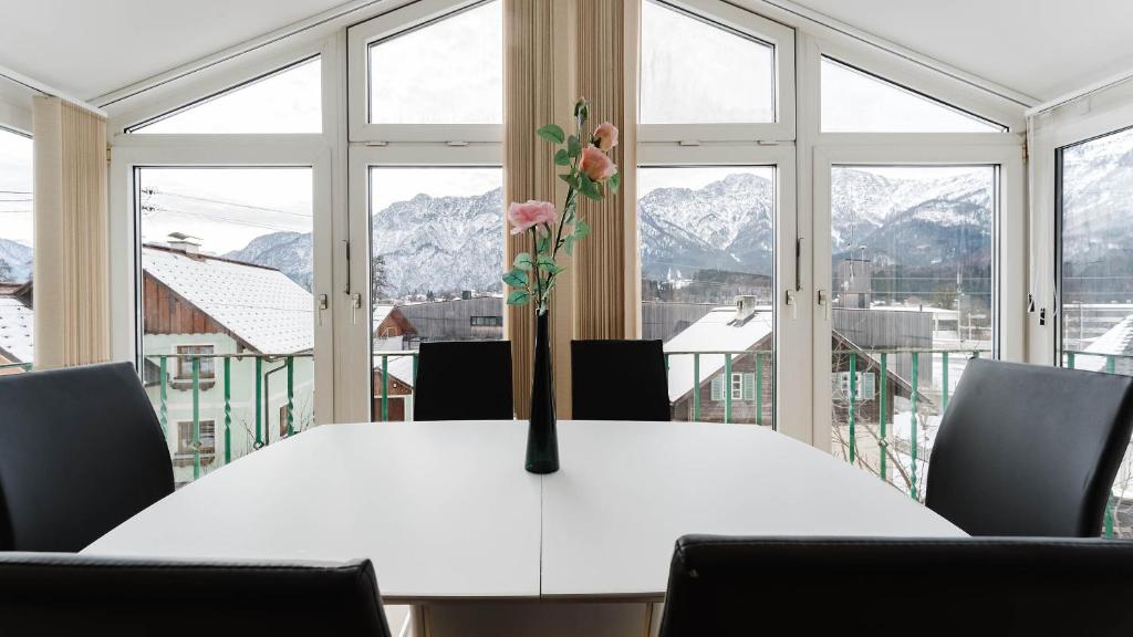 Moderne, lichtdurchflutete Ferienwohnung mit Bergblick - 公寓