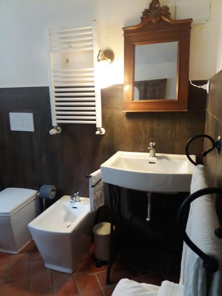 Agriturismo di Charme e Ristorante Stallato Il Filo di Paglia - Queen Room With Spa Bath