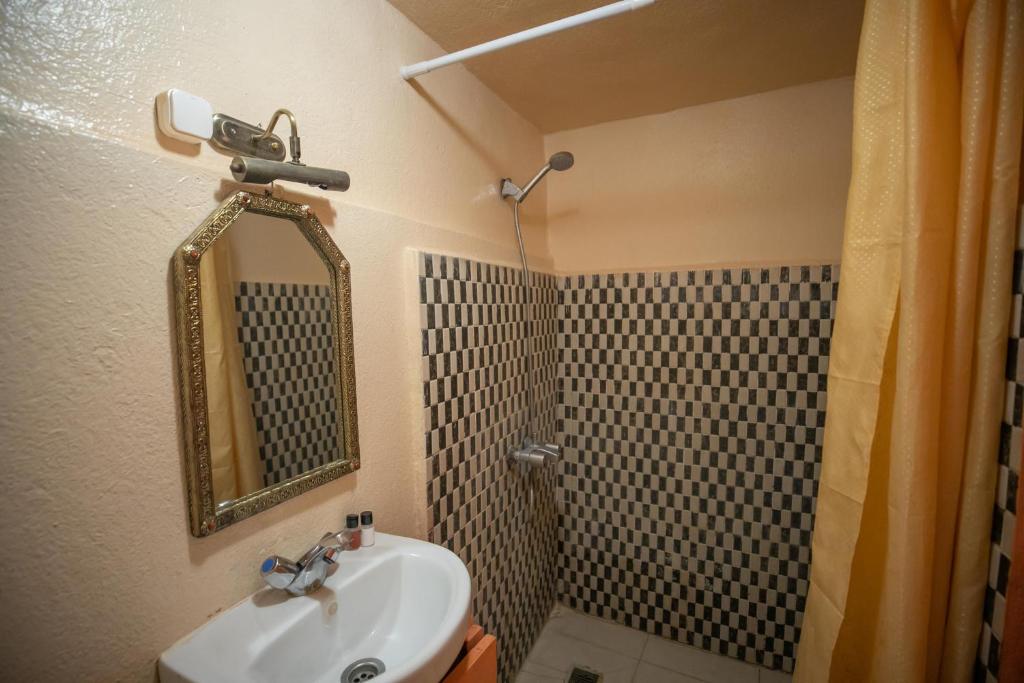 Photo de la galerie de l'établissement Riad bab merzouga, à Fès