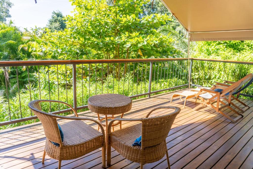 Isla Chiquita Glamping Hotel - Tent Suite 1 King Bed With A/C