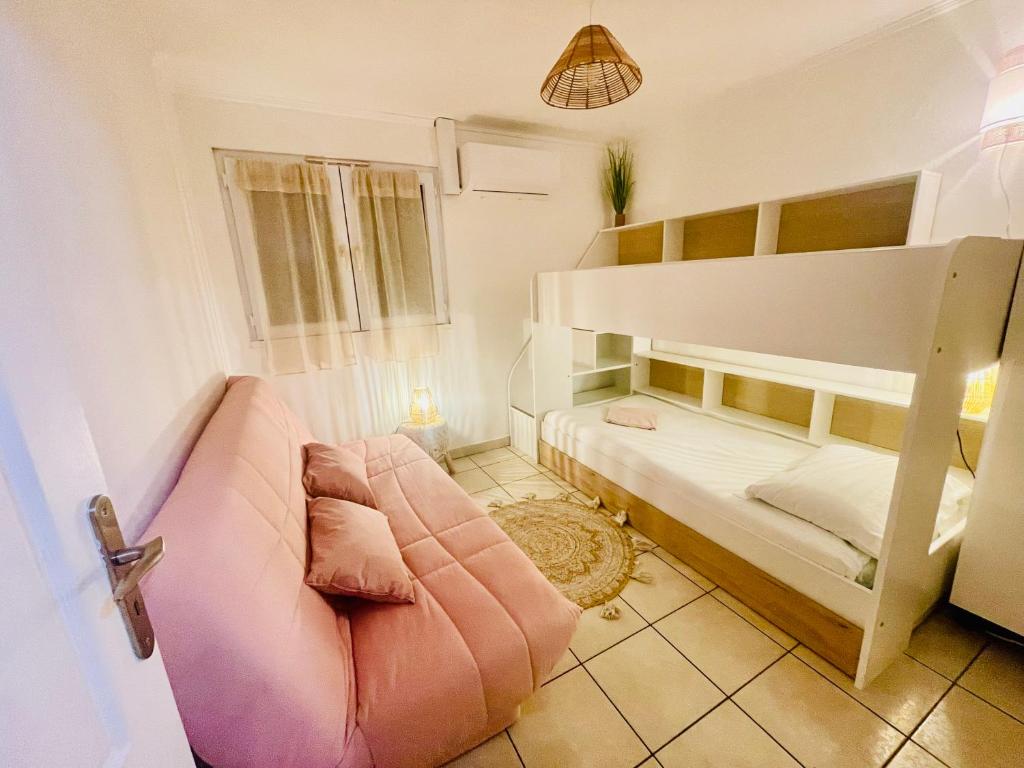 Postel nebo postele na pokoji v ubytování Maison Time Break Jacuzzi - 4 étoiles