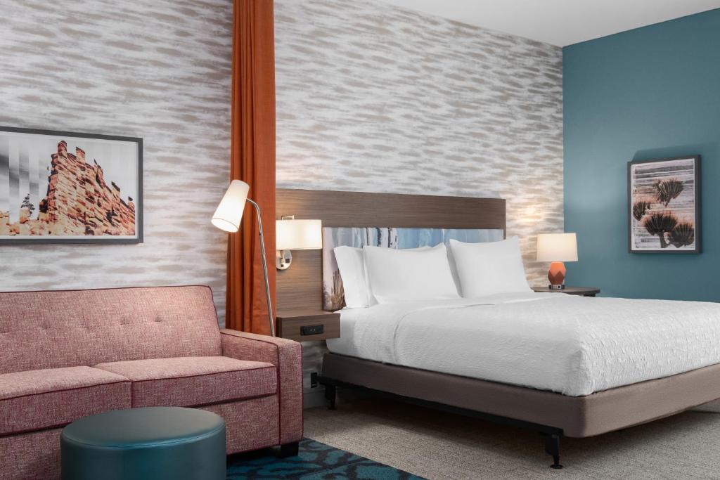 Postel nebo postele na pokoji v ubytování Home2 Suites By Hilton Phoenix Midtown