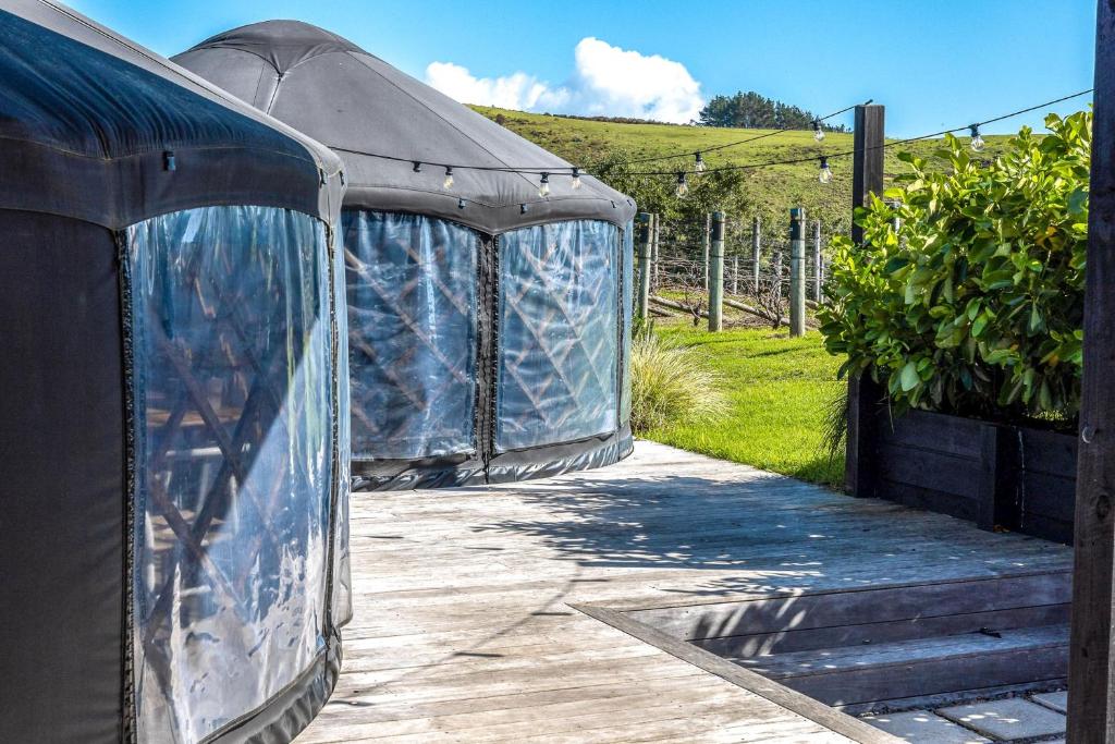 Zahrada ubytování Obsidian Yurts by Waiheke Pure
