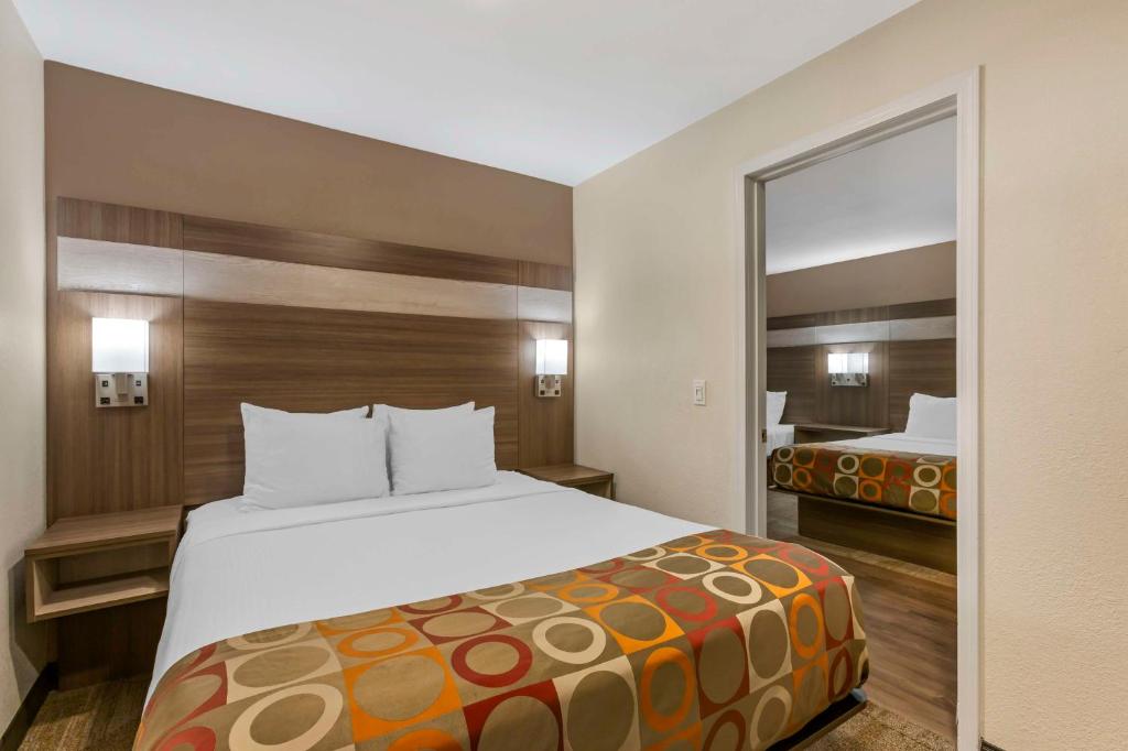 Best Western Desert Inn - Suite Con Tres Camas Queen
