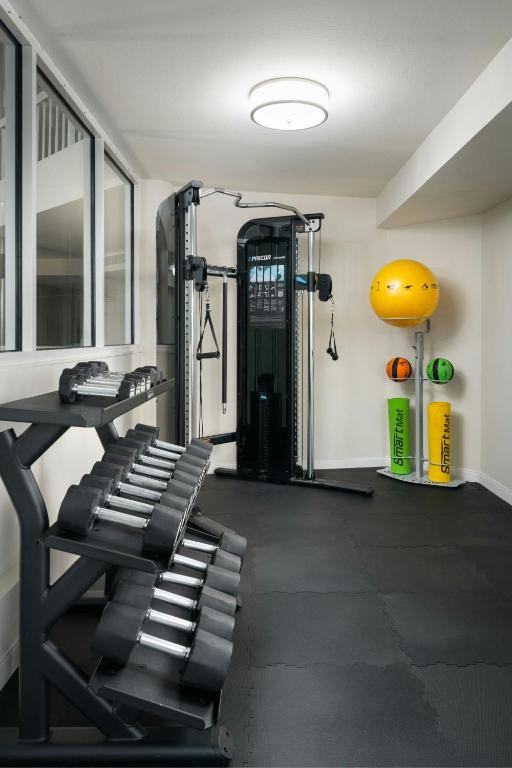Fitness centrum a/nebo fitness zařízení v ubytování Courtyard by Marriott Key Largo