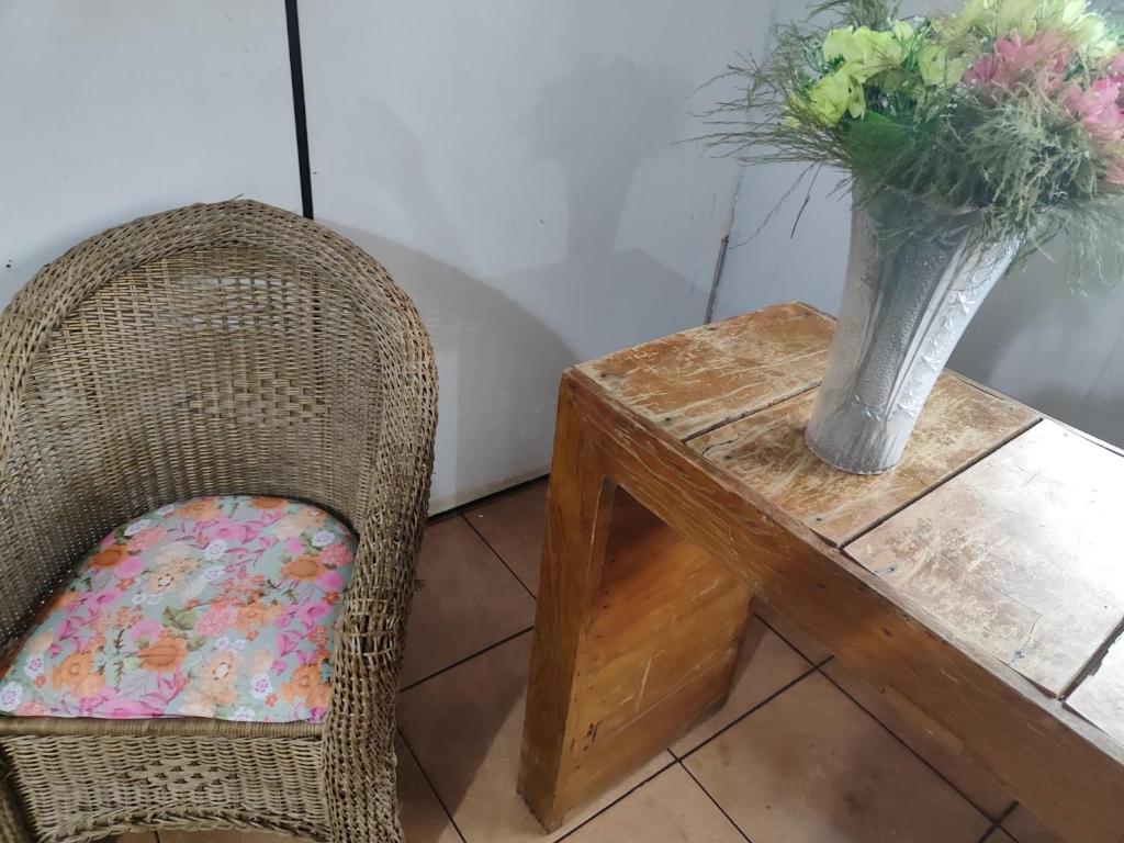 Posezení v ubytování Quarto canto dos pássaros