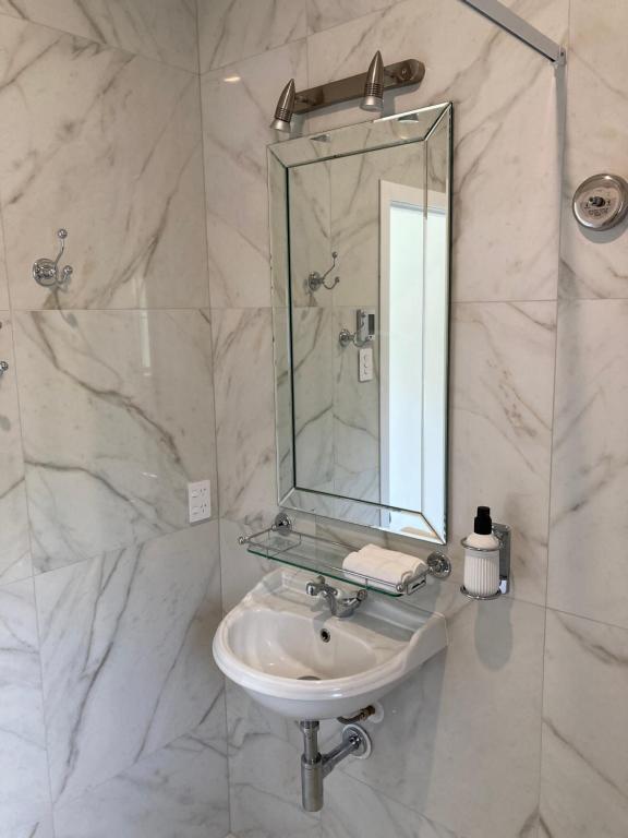 Woodhey Retreat - Resim 3