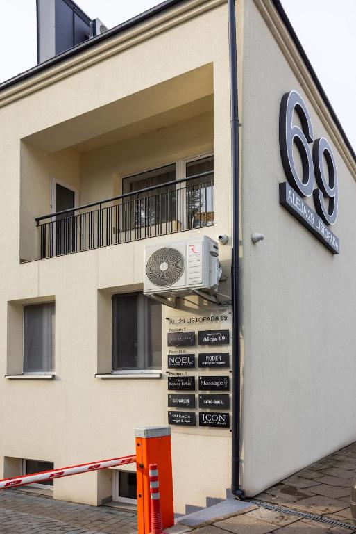 Budova, v ktorej sa apartmán nachádza