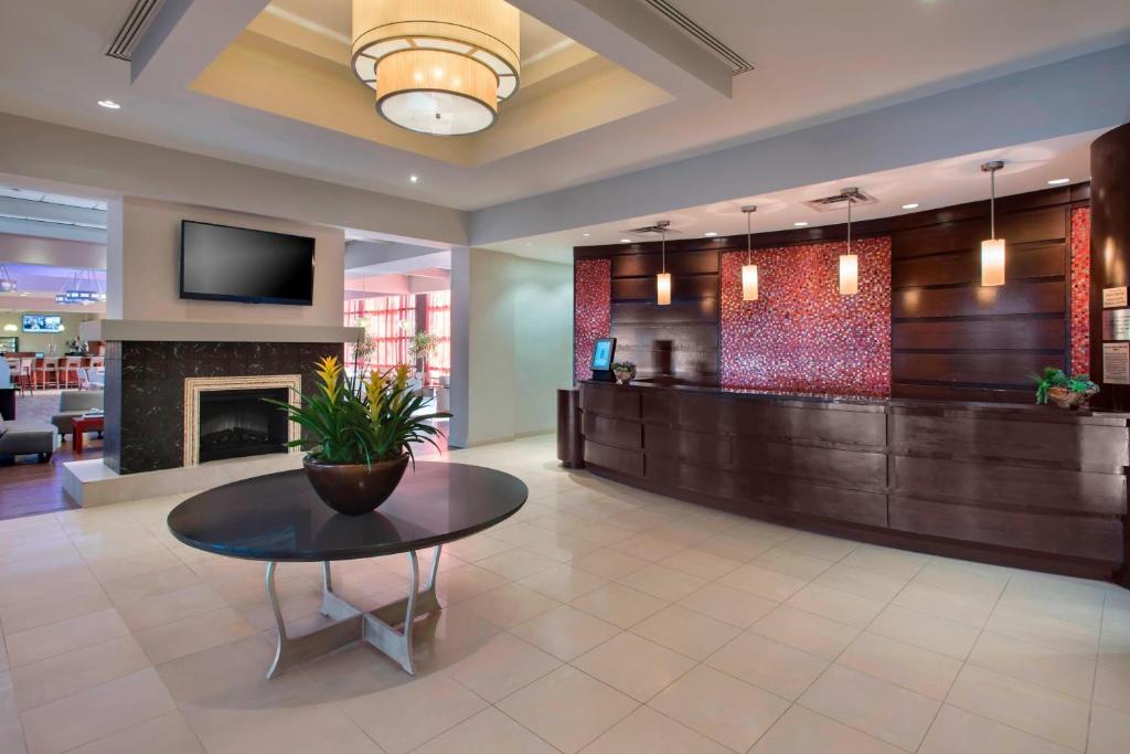 TV a/nebo společenská místnost v ubytování Marriott Albany