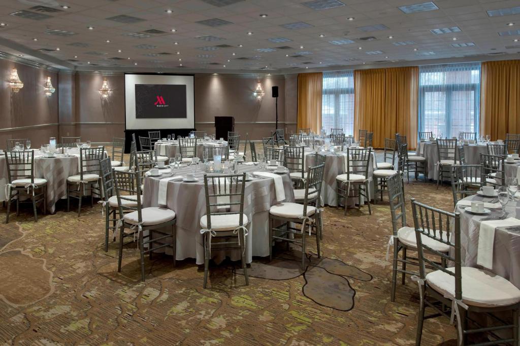Restaurace v ubytování Marriott Albany