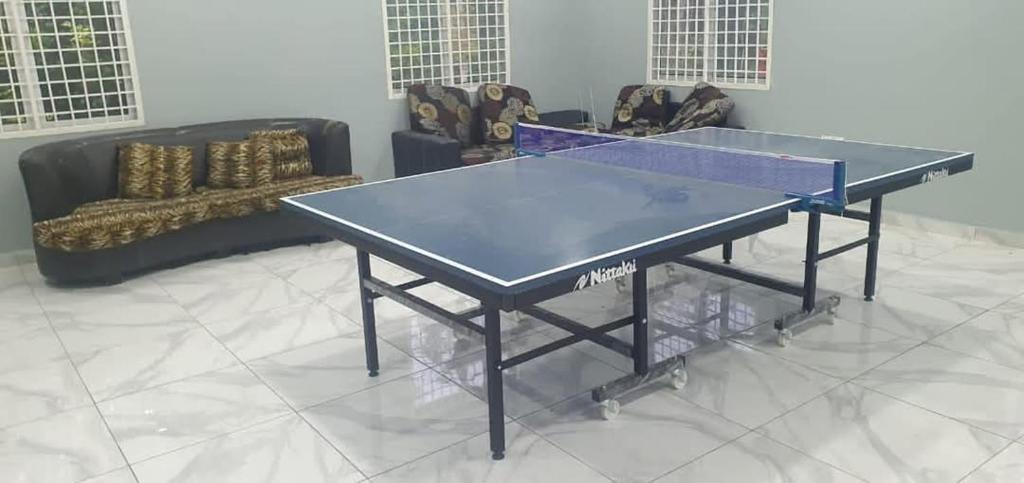 Stolní tenis v ubytování D'Mahdi Rimba Village nebo okolí