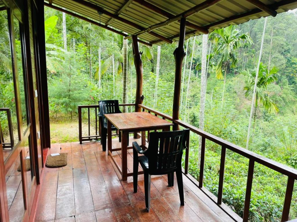 Balkón nebo terasa v ubytování Nine Arch Jungle Inn