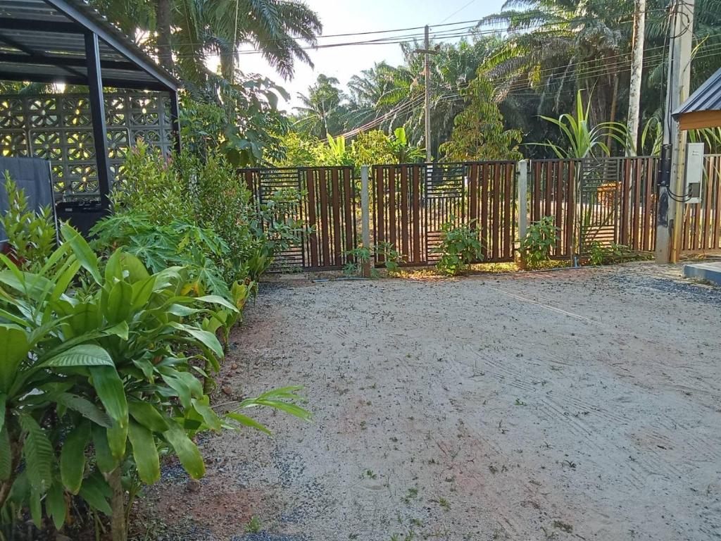 Zahrada ubytování Khlong Thom Resort