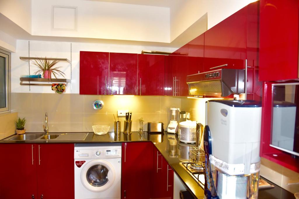Kuchyň nebo kuchyňský kout v ubytování SkyLounge Apartment Colombo