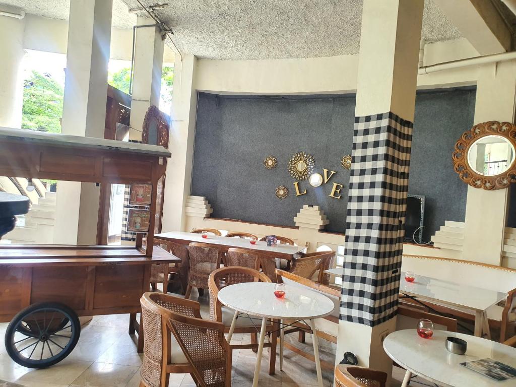 Svetainės erdvė apgyvendinimo įstaigoje Java Retro Suites