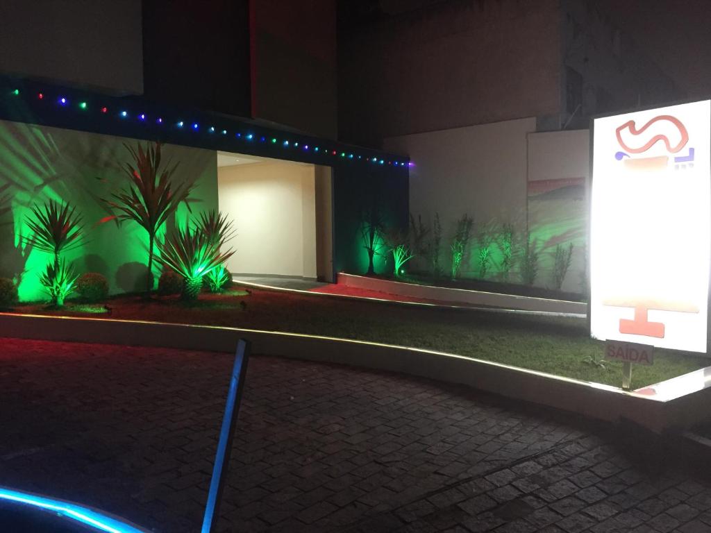  Hippus Motel (Adult Only)