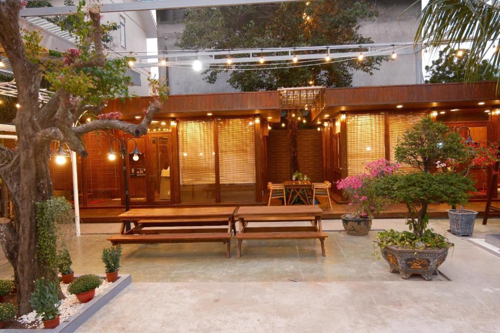 Zahrada ubytování Hoàng Dung homestay- Vũng Tàu