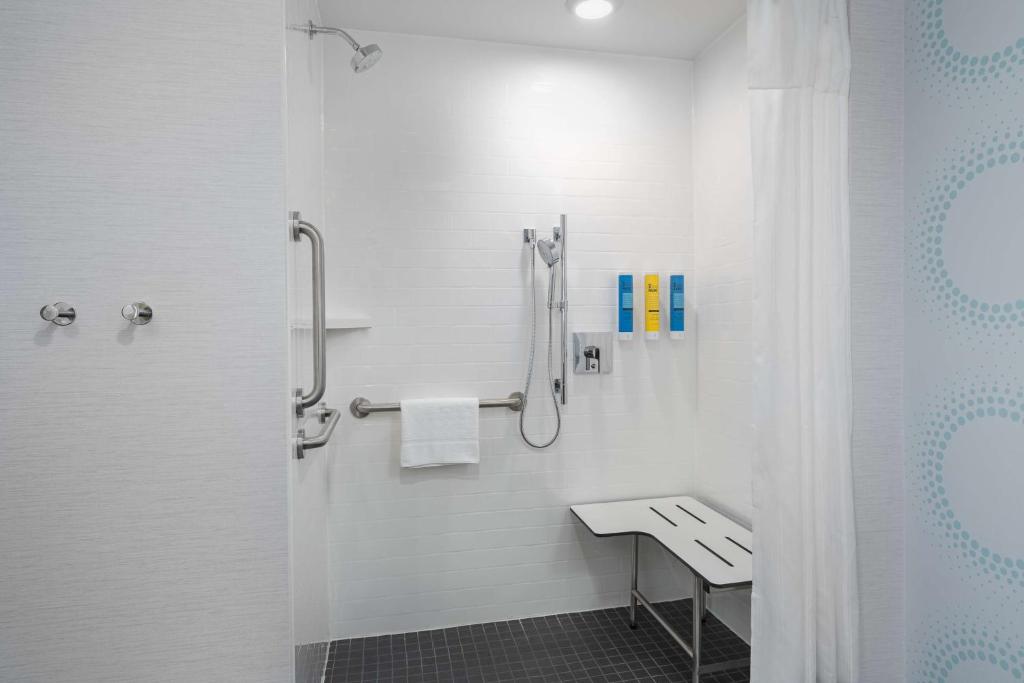 Koupelna v ubytování Tru By Hilton Phoenix Midtown