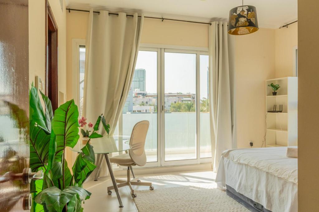 Postel nebo postele na pokoji v ubytování luxurious miracle home