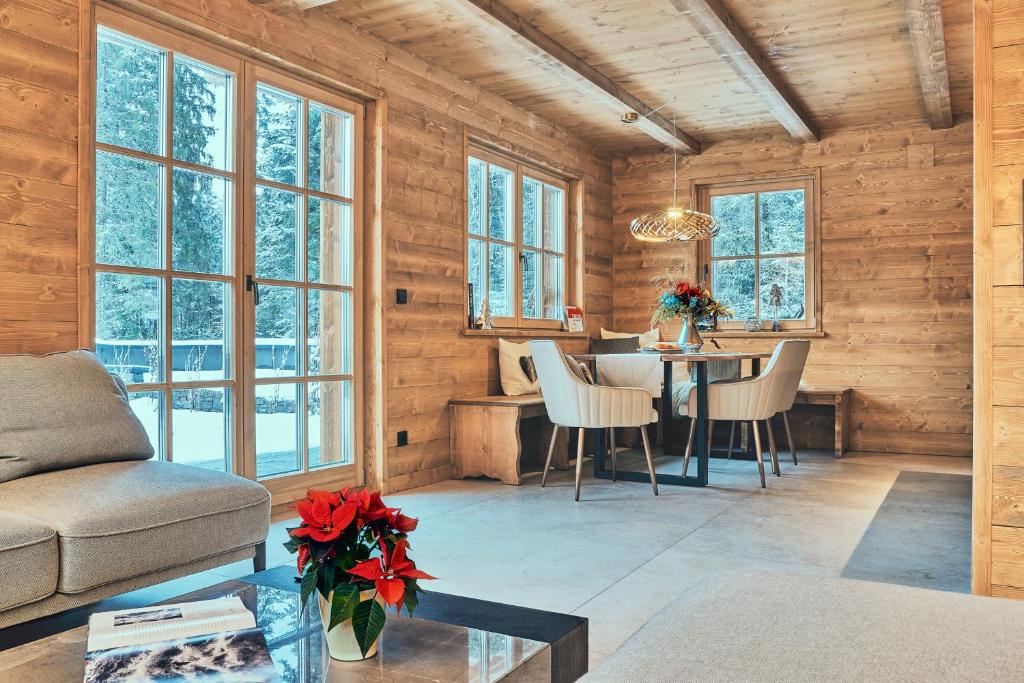 Istumisnurk majutusasutuses Sissi´s green Chalets