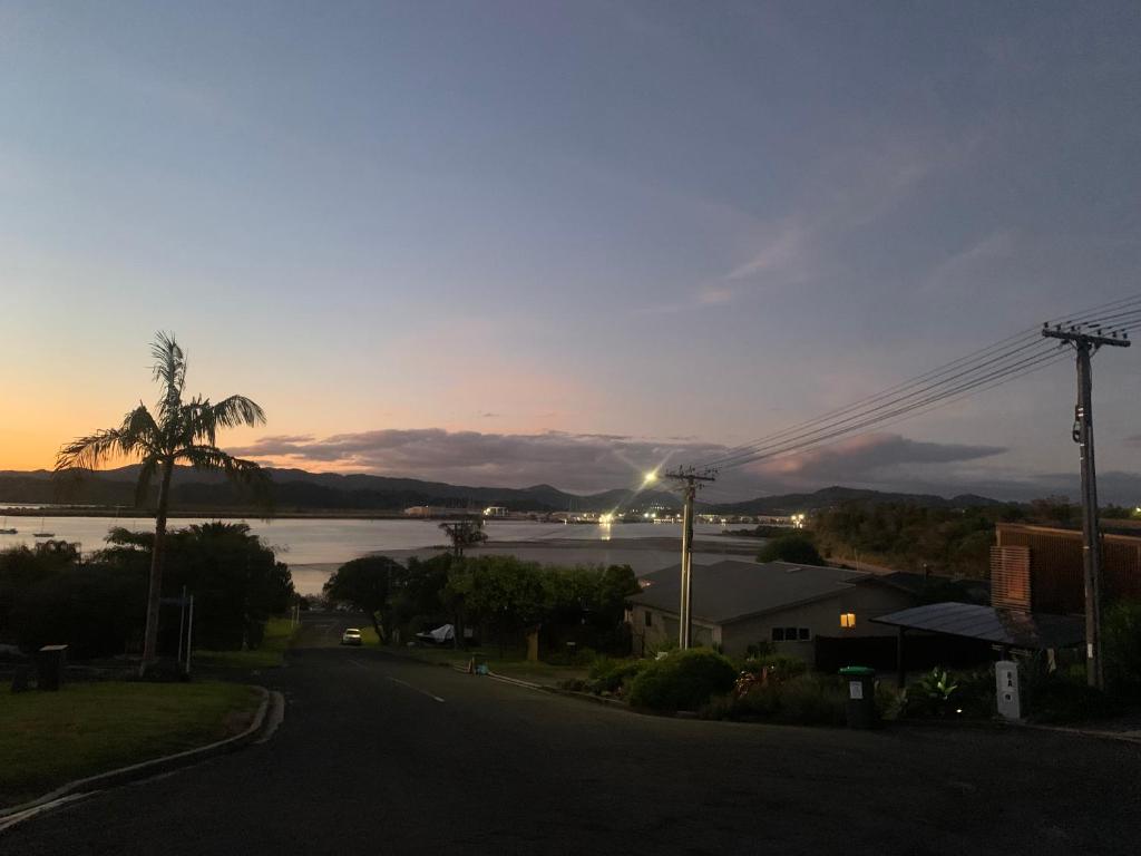 Seaview House Unit 2A - Resim 11