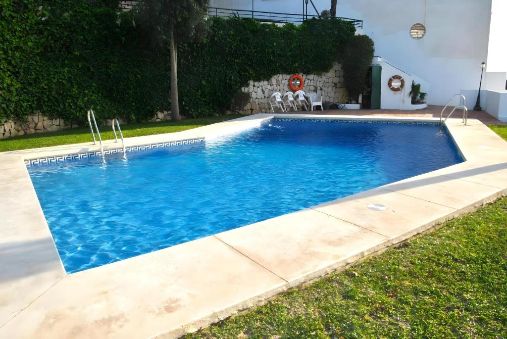 Parking, City & Pool- Costa Paradise Suites- MALAGA