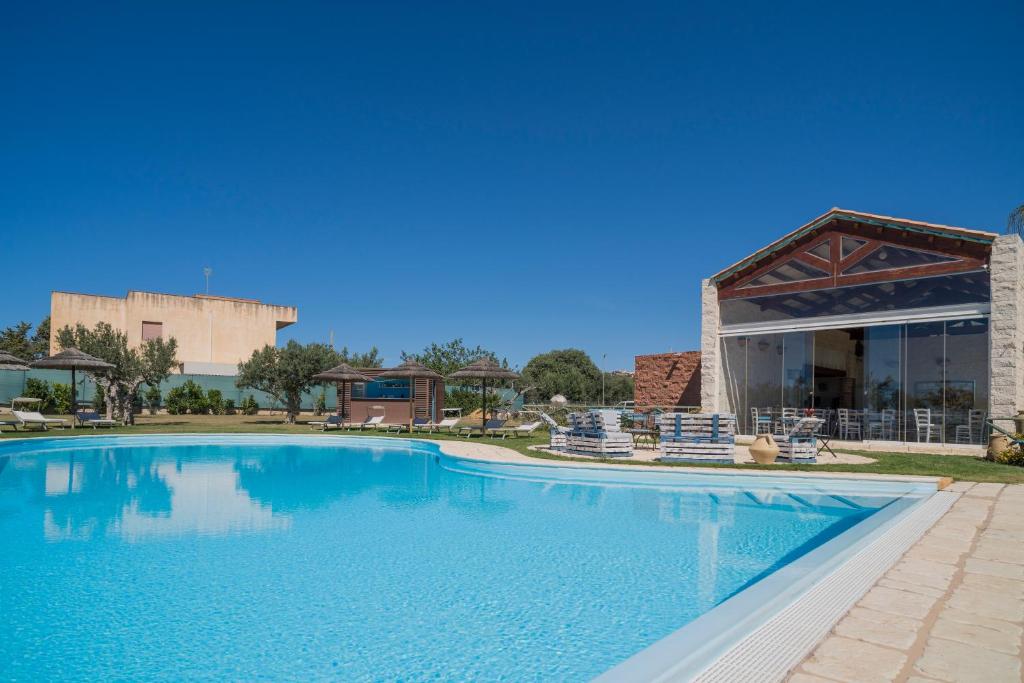 Bazén v ubytování Il Marchese Hotel & Spa nebo v jeho okolí